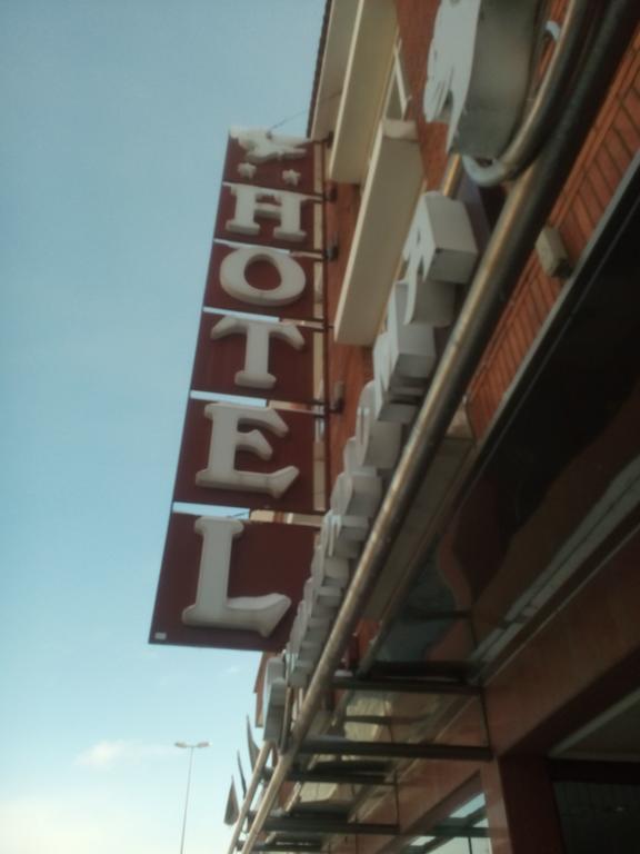 Hotel Villapaloma La Virgen del Camino Extérieur photo