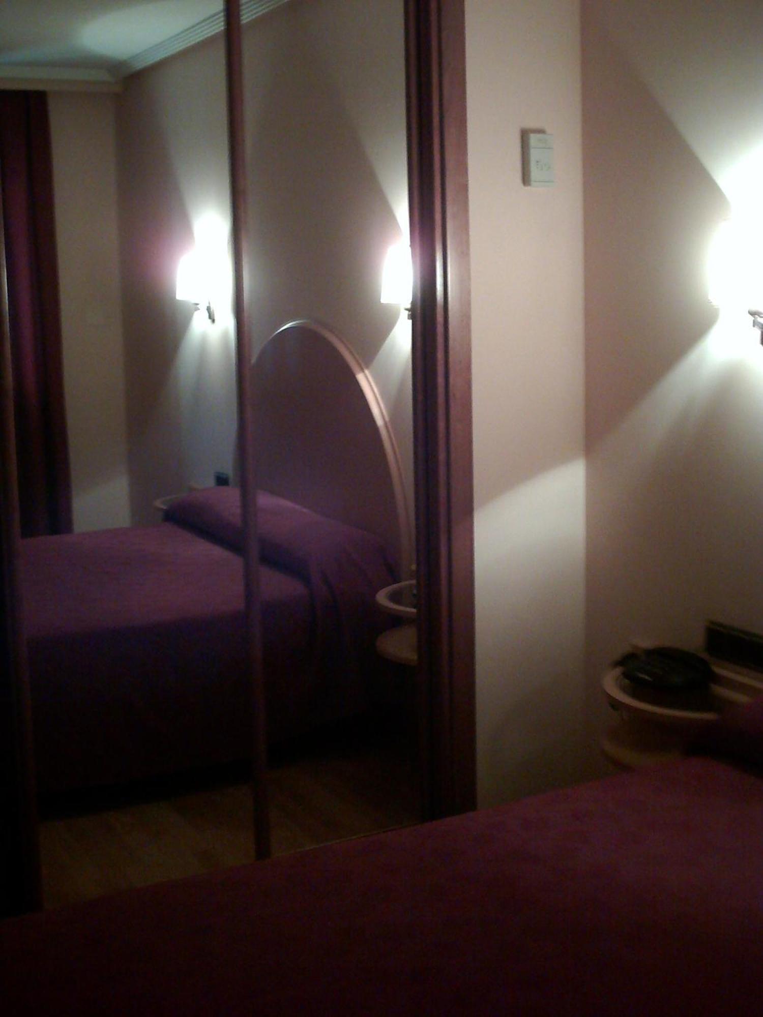 Hotel Villapaloma La Virgen del Camino Extérieur photo