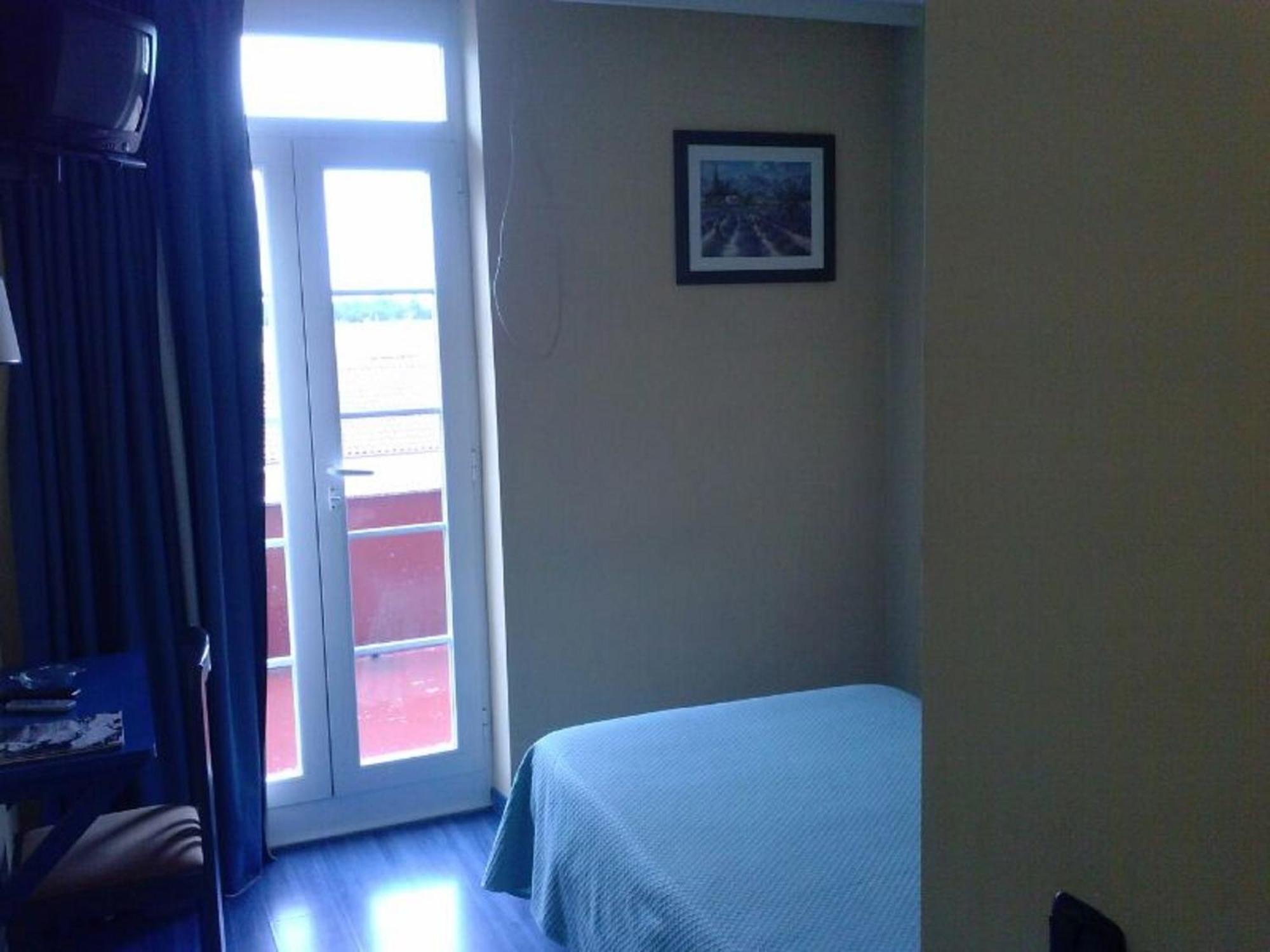 Hotel Villapaloma La Virgen del Camino Chambre photo