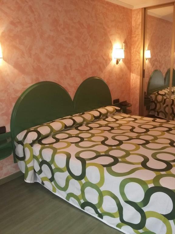 Hotel Villapaloma La Virgen del Camino Chambre photo